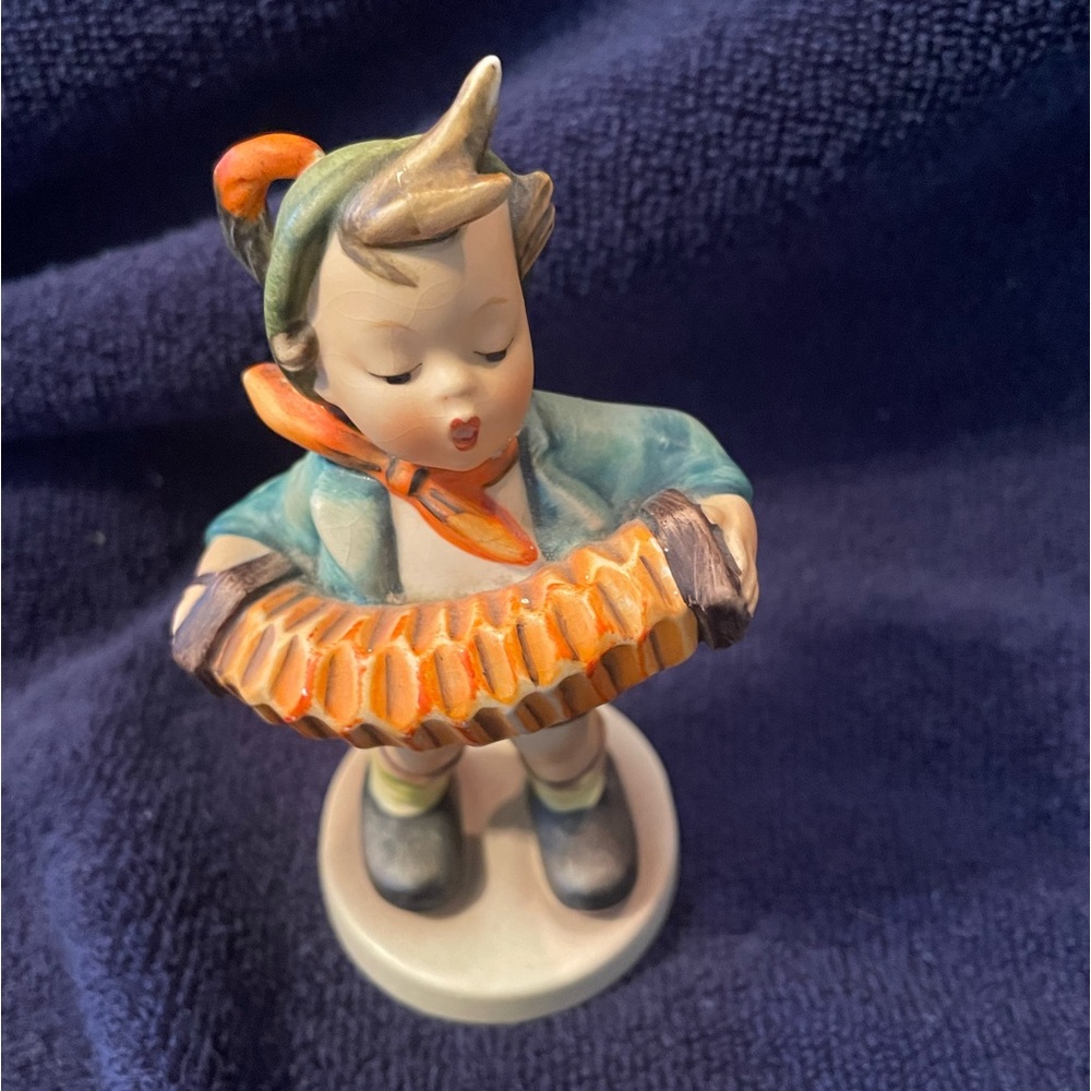 Goebel Hummel Vintage Accordion Boy collectible- Approx. 5in #112